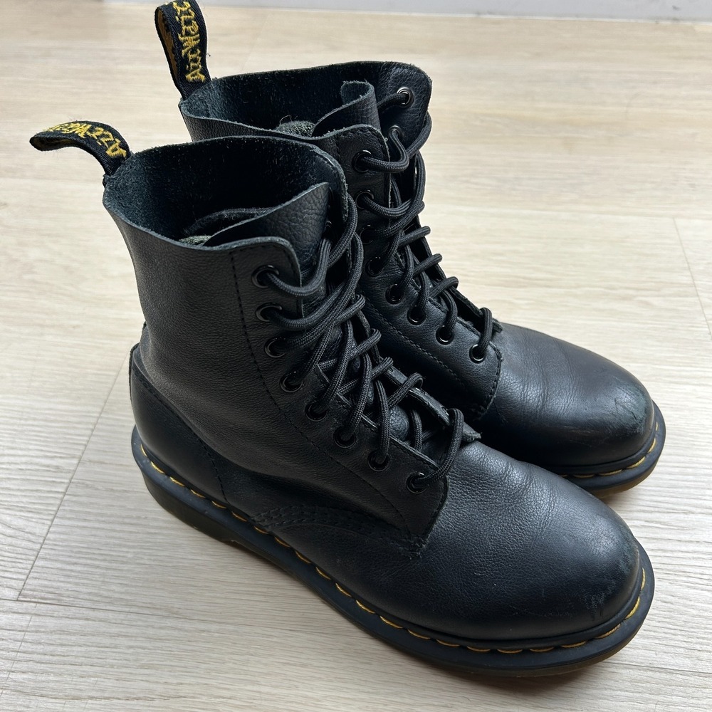 Dr Martens 1460 Pascal Womens 8 Black Soft Leather 8 Ankle Combat Boots AW004